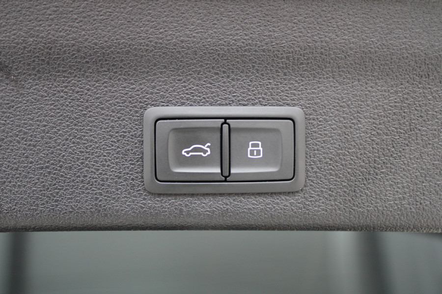 Audi RS6 Avant RS 6 TFSI quattro | DYNAMIC PLUS | KERAMISCH | HUD | 4WS | CARBON | NIGHT VISION | B&O | STUURVERW |