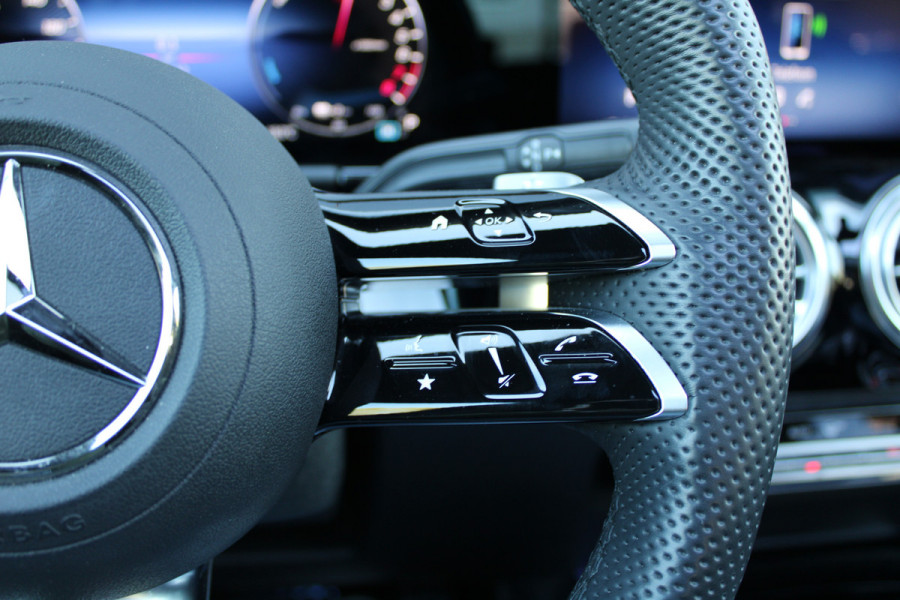 Mercedes-Benz GLA 250 e AMG Line | BTW | FACELIFT | PANO | MEMORY | 360 | MULTIBEAM |