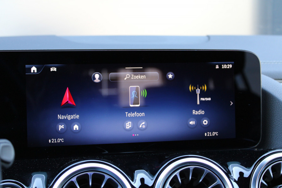 Mercedes-Benz GLA 250 e AMG Line | BTW | FACELIFT | PANO | MEMORY | 360 | MULTIBEAM |