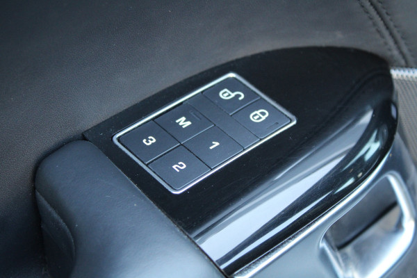 Land Rover Range Rover Sport 3.0 SDV6 HSE Dynamic | PANO | HUD | REAR ENTERTAINMENT | MEMORY | MERIDIAN | ELEK TREKHAAK | Land Rover Range Rover Sport 3.0 SDV6 HSE Dynamic | PANO | HUD | REAR ENTERTAINMENT | MEMORY | MERIDIAN | ELEK TREKHAAK |