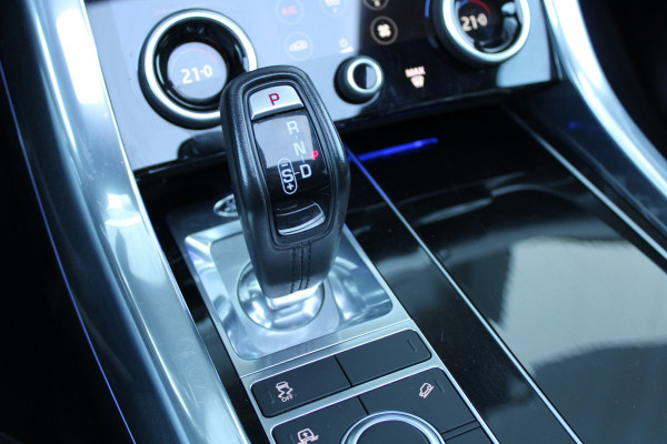 Land Rover Range Rover Sport 3.0 SDV6 HSE Dynamic | PANO | HUD | REAR ENTERTAINMENT | MEMORY | MERIDIAN | ELEK TREKHAAK | Land Rover Range Rover Sport 3.0 SDV6 HSE Dynamic | PANO | HUD | REAR ENTERTAINMENT | MEMORY | MERIDIAN | ELEK TREKHAAK |