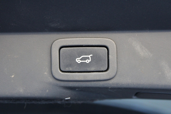 Land Rover Range Rover Sport 3.0 SDV6 HSE Dynamic | PANO | HUD | REAR ENTERTAINMENT | MEMORY | MERIDIAN | ELEK TREKHAAK | Land Rover Range Rover Sport 3.0 SDV6 HSE Dynamic | PANO | HUD | REAR ENTERTAINMENT | MEMORY | MERIDIAN | ELEK TREKHAAK |