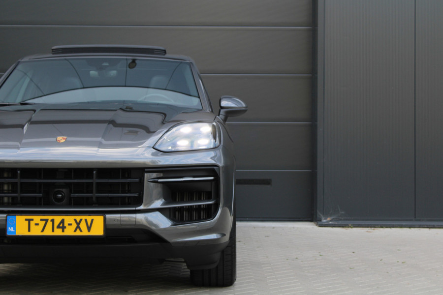 Porsche Cayenne 3.0 E-Hybrid | NAP | PANO | HUD | MEMORY | SPORTUITLAAT | BOSE | STUURVERW |