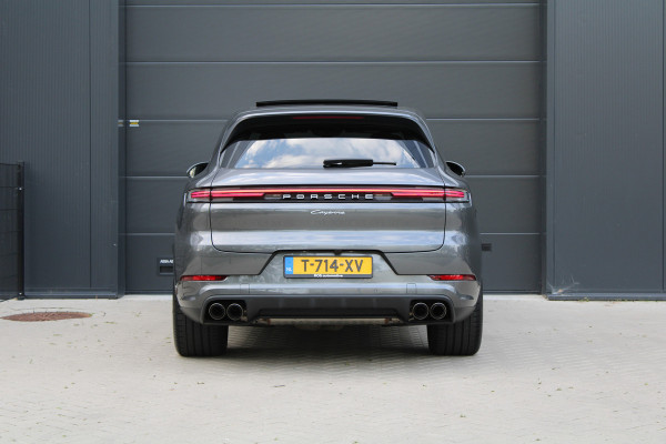 Porsche Cayenne 3.0 E-Hybrid | NAP | PANO | HUD | MEMORY | SPORTUITLAAT | BOSE | STUURVERW |