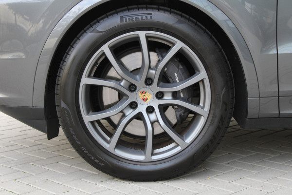 Porsche Cayenne 3.0 E-Hybrid | NAP | PANO | HUD | MEMORY | SPORTUITLAAT | BOSE | STUURVERW |