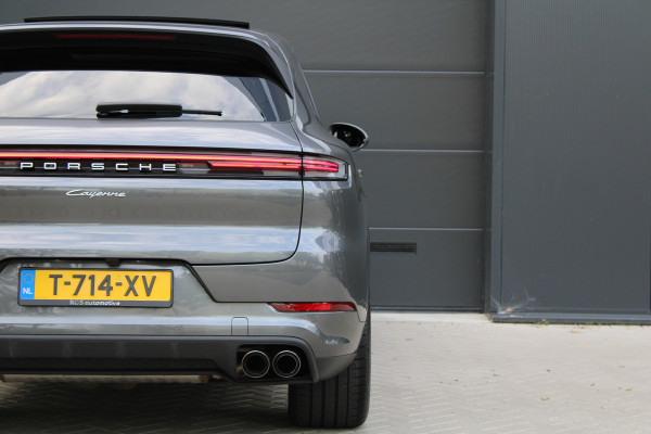 Porsche Cayenne 3.0 E-Hybrid | NAP | PANO | HUD | MEMORY | SPORTUITLAAT | BOSE | STUURVERW |