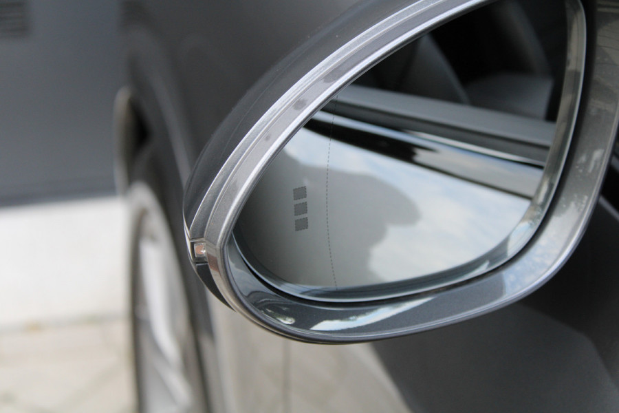 Porsche Cayenne 3.0 E-Hybrid | NAP | PANO | HUD | MEMORY | SPORTUITLAAT | BOSE | STUURVERW |