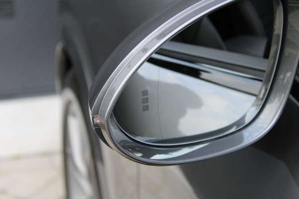 Porsche Cayenne 3.0 E-Hybrid | NAP | PANO | HUD | MEMORY | SPORTUITLAAT | BOSE | STUURVERW |