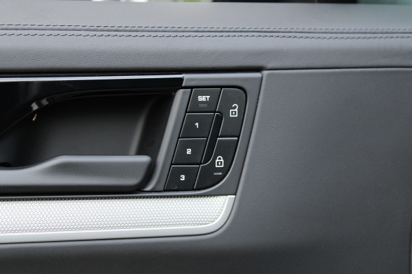 Porsche Cayenne 3.0 E-Hybrid | NAP | PANO | HUD | MEMORY | SPORTUITLAAT | BOSE | STUURVERW |