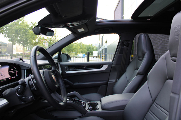 Porsche Cayenne 3.0 E-Hybrid | NAP | PANO | HUD | MEMORY | SPORTUITLAAT | BOSE | STUURVERW |