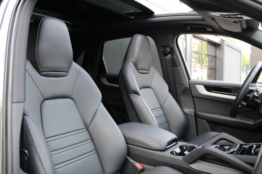 Porsche Cayenne 3.0 E-Hybrid | NAP | PANO | HUD | MEMORY | SPORTUITLAAT | BOSE | STUURVERW |
