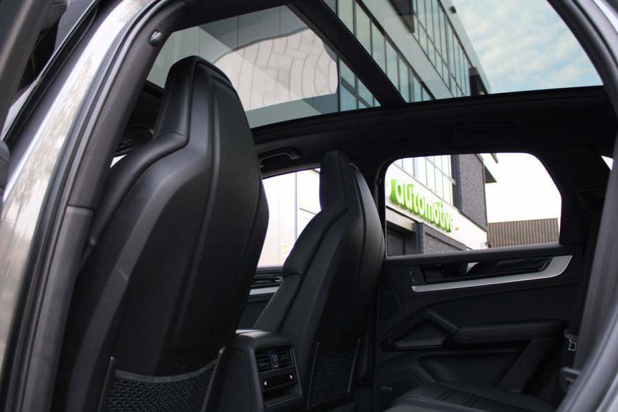 Porsche Cayenne 3.0 E-Hybrid | NAP | PANO | HUD | MEMORY | SPORTUITLAAT | BOSE | STUURVERW |