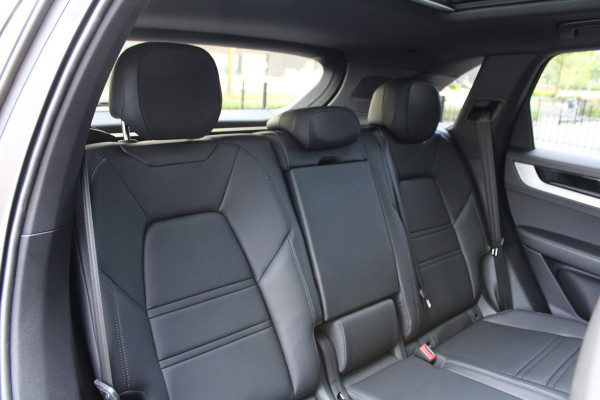 Porsche Cayenne 3.0 E-Hybrid | NAP | PANO | HUD | MEMORY | SPORTUITLAAT | BOSE | STUURVERW |