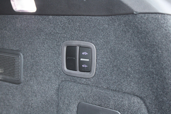 Porsche Cayenne 3.0 E-Hybrid | NAP | PANO | HUD | MEMORY | SPORTUITLAAT | BOSE | STUURVERW |