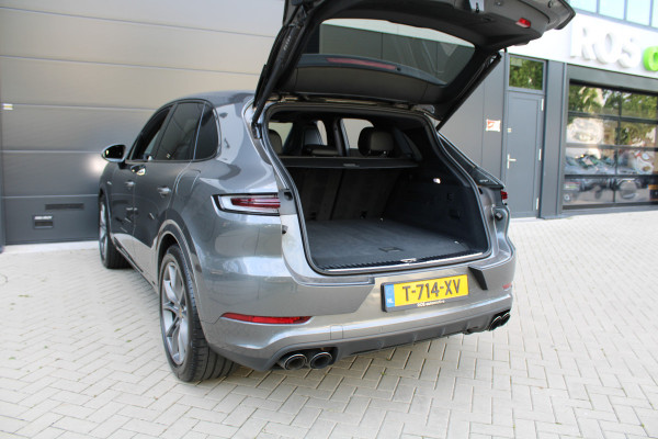 Porsche Cayenne 3.0 E-Hybrid | NAP | PANO | HUD | MEMORY | SPORTUITLAAT | BOSE | STUURVERW |