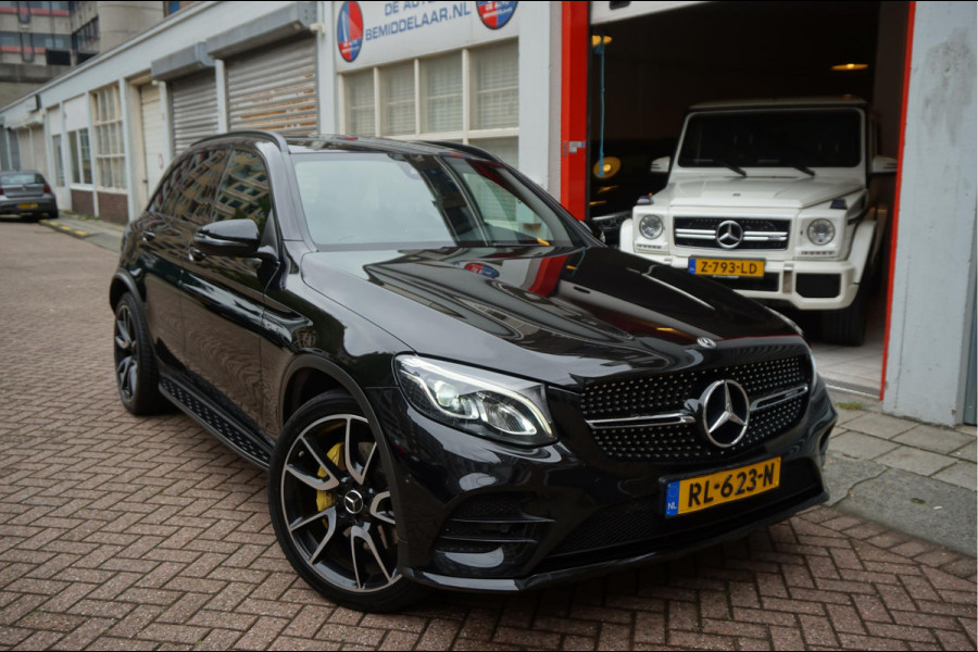 Mercedes-Benz GLC AMG 43 4MATIC Aut9 | NL AUTO | Burmester | Black on Black | Trekhaak (wegklapbaar) | 21inch | Diamond grille | Treeplanken |
