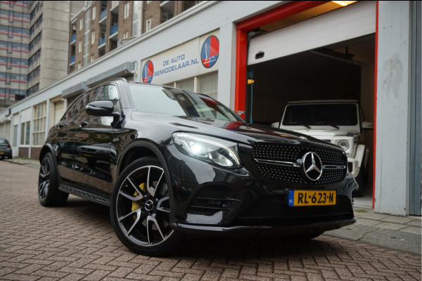 Mercedes-Benz GLC AMG 43 4MATIC Aut9 | NL AUTO | Burmester | Black on Black | Trekhaak (wegklapbaar) | 21inch | Diamond grille | Treeplanken |