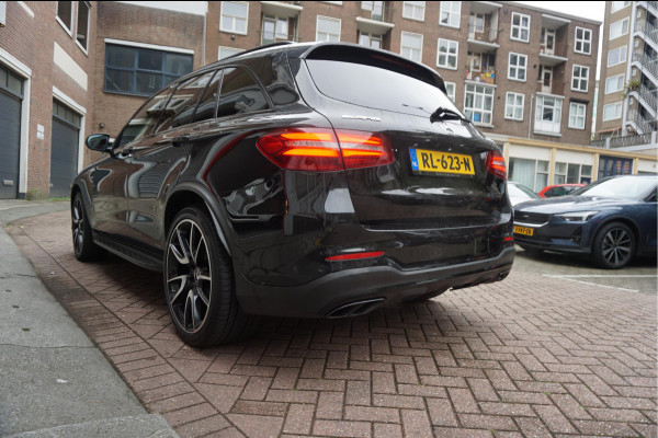 Mercedes-Benz GLC AMG 43 4MATIC Aut9 | NL AUTO | Burmester | Black on Black | Trekhaak (wegklapbaar) | 21inch | Diamond grille | Treeplanken |