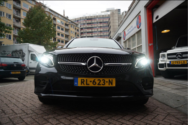 Mercedes-Benz GLC AMG 43 4MATIC Aut9 | NL AUTO | Burmester | Black on Black | Trekhaak (wegklapbaar) | 21inch | Diamond grille | Treeplanken |