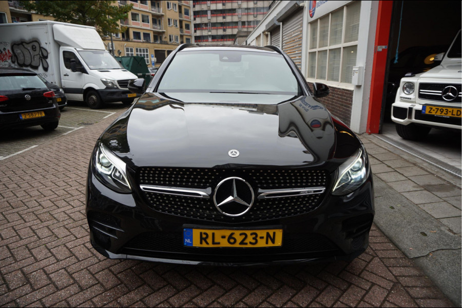 Mercedes-Benz GLC AMG 43 4MATIC Aut9 | NL AUTO | Burmester | Black on Black | Trekhaak (wegklapbaar) | 21inch | Diamond grille | Treeplanken |
