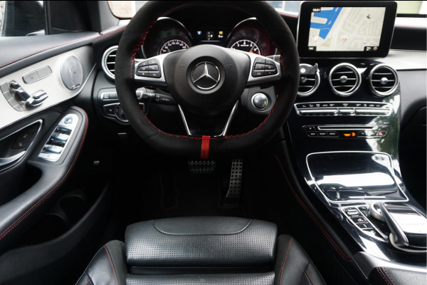 Mercedes-Benz GLC AMG 43 4MATIC Aut9 | NL AUTO | Burmester | Black on Black | Trekhaak (wegklapbaar) | 21inch | Diamond grille | Treeplanken |