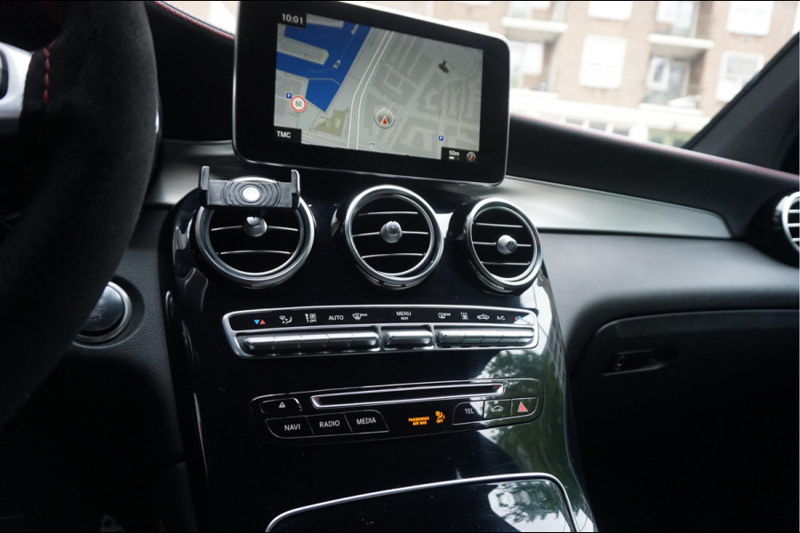 Mercedes-Benz GLC AMG 43 4MATIC Aut9 | NL AUTO | Burmester | Black on Black | Trekhaak (wegklapbaar) | 21inch | Diamond grille | Treeplanken |