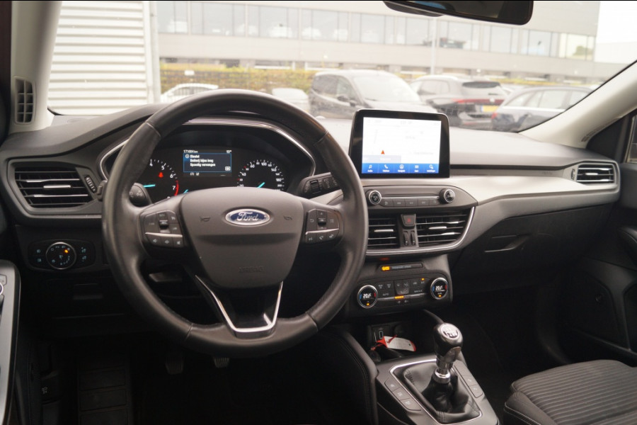 Ford Focus Wagon 1.0 EcoBoost 125pk Titanium Business -PANO-TREKHAAK-