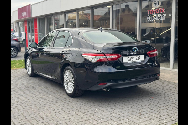 Toyota Camry 2.5 Hybrid Executive | Leer, Stoelverwarming, Elektrische achterklep, Dodehoekherkenning, Parkeersensoren, 18 inch, Keyless