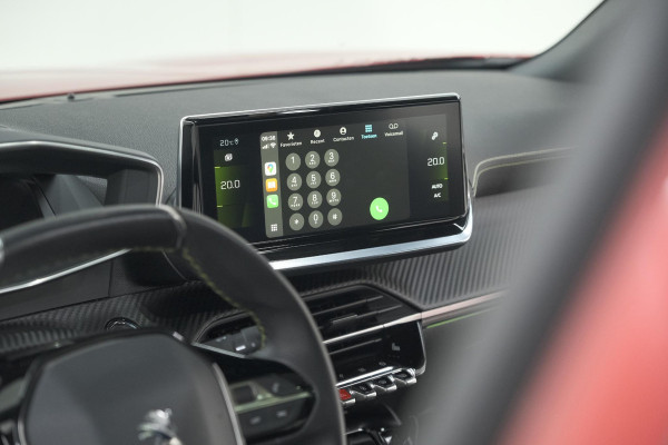 Peugeot 2008 PureTech 130 GT Pack | Panoramadak | Camera | Adaptieve Cruise Control | Stoelverwarming Peugeot 2008 PureTech 130 GT Pack | Panoramadak | Camera | Adaptieve Cruise Control | Stoelverwarming