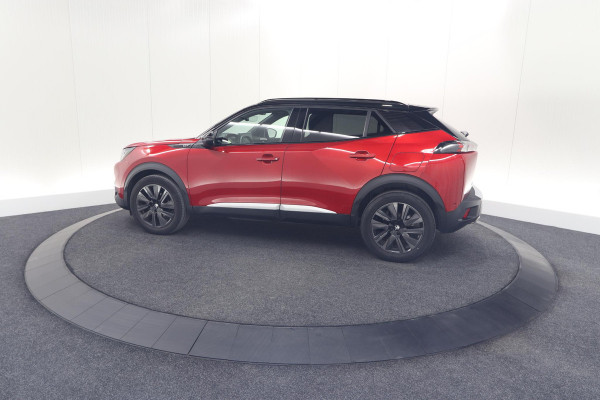 Peugeot 2008 PureTech 130 GT Pack | Panoramadak | Camera | Adaptieve Cruise Control | Stoelverwarming Peugeot 2008 PureTech 130 GT Pack | Panoramadak | Camera | Adaptieve Cruise Control | Stoelverwarming