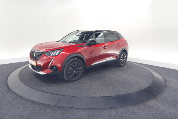 Peugeot 2008 PureTech 130 GT Pack | Panoramadak | Camera | Adaptieve Cruise Control | Stoelverwarming Peugeot 2008 PureTech 130 GT Pack | Panoramadak | Camera | Adaptieve Cruise Control | Stoelverwarming