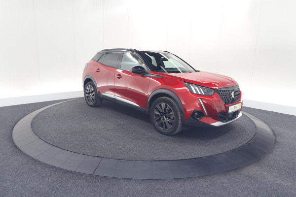 Peugeot 2008 PureTech 130 GT Pack | Panoramadak | Camera | Adaptieve Cruise Control | Stoelverwarming Peugeot 2008 PureTech 130 GT Pack | Panoramadak | Camera | Adaptieve Cruise Control | Stoelverwarming