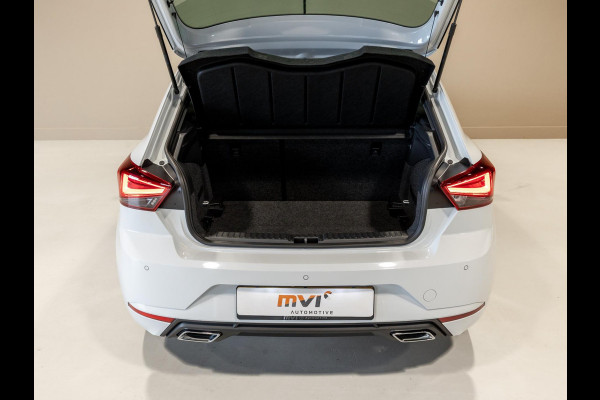 Seat Ibiza 1.0 TSI FR Limited Edition / 110pk / Panorama dak / Stoelverwarming / Keyless / Seat Ibiza 1.0 TSI FR Limited Edition / 110pk / Panorama dak / Stoelverwarming / Keyless /