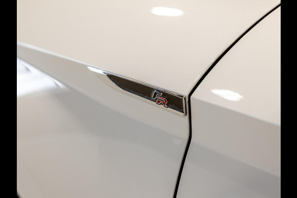 Seat Ibiza 1.0 TSI FR Limited Edition / 110pk / Panorama dak / Stoelverwarming / Keyless / Seat Ibiza 1.0 TSI FR Limited Edition / 110pk / Panorama dak / Stoelverwarming / Keyless /