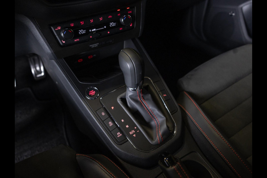 Seat Ibiza 1.0 TSI FR Limited Edition / 110pk / Panorama dak / Stoelverwarming / Keyless / Seat Ibiza 1.0 TSI FR Limited Edition / 110pk / Panorama dak / Stoelverwarming / Keyless /