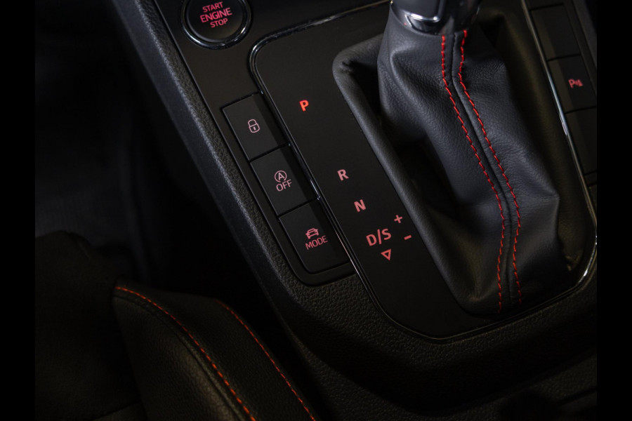 Seat Ibiza 1.0 TSI FR Limited Edition / 110pk / Panorama dak / Stoelverwarming / Keyless / Seat Ibiza 1.0 TSI FR Limited Edition / 110pk / Panorama dak / Stoelverwarming / Keyless /