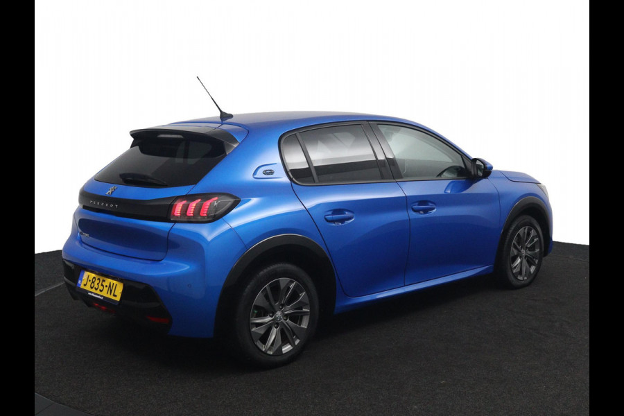 Peugeot e-208 EV Allure 50 kWh*CRUISE*A/C*CARPLAY*CAMERA*