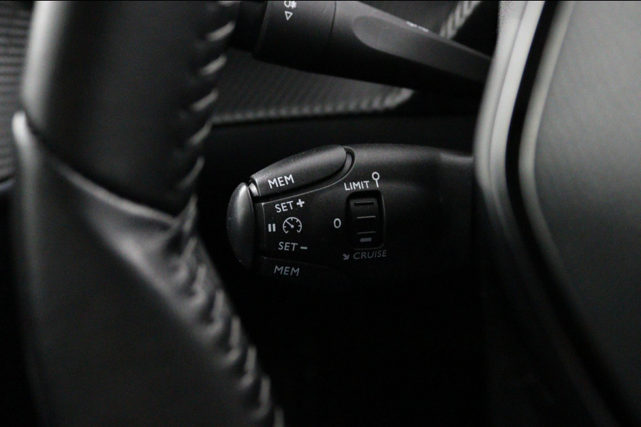 Peugeot e-208 EV Allure 50 kWh*CRUISE*A/C*CARPLAY*CAMERA*
