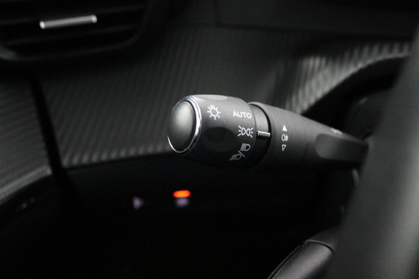 Peugeot e-208 EV Allure 50 kWh*CRUISE*A/C*CARPLAY*CAMERA*