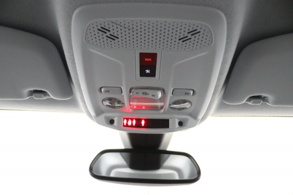 Peugeot e-208 EV Allure 50 kWh*CRUISE*A/C*CARPLAY*CAMERA*