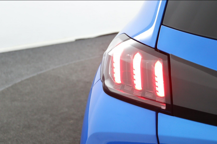 Peugeot e-208 EV Allure 50 kWh*CRUISE*A/C*CARPLAY*CAMERA*