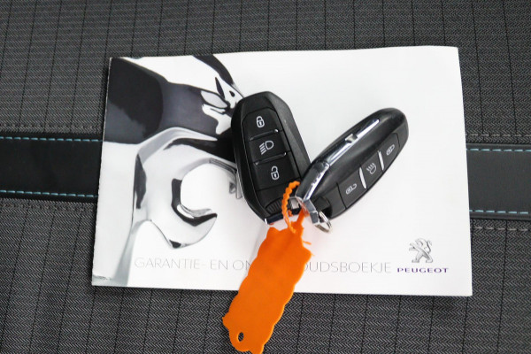 Peugeot e-208 EV Allure 50 kWh*CRUISE*A/C*CARPLAY*CAMERA*