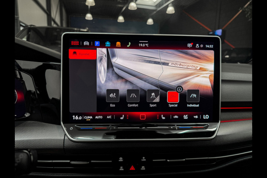 Volkswagen Golf 2.0 TSI GTI Clubsport IQ|Akrapovic|360camera||HUD|H/K|Panorama