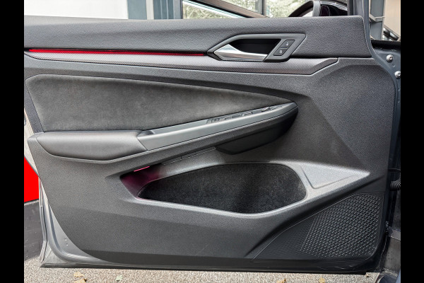 Volkswagen Golf 2.0 TSI GTI Clubsport IQ|Akrapovic|360camera||HUD|H/K|Panorama