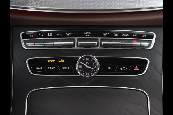 Mercedes-Benz E-Klasse 300e Avantgarde | Adaptive cruise | Leder | Stoelverwarming | Widescreen | Carplay | Sfeerverlichting | Navigatie | Camera | Park Assist | PHEV | Plug In Mercedes-Benz E-Klasse 300e Avantgarde | Adaptive cruise | Leder | Stoelverwarming | Widescreen | Carplay | Sfeerverlichting | Navigatie | Camera | Park Assist | PHEV | Plug In