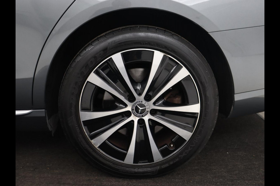 Mercedes-Benz E-Klasse 300e Avantgarde | Adaptive cruise | Leder | Stoelverwarming | Widescreen | Carplay | Sfeerverlichting | Navigatie | Camera | Park Assist | PHEV | Plug In Mercedes-Benz E-Klasse 300e Avantgarde | Adaptive cruise | Leder | Stoelverwarming | Widescreen | Carplay | Sfeerverlichting | Navigatie | Camera | Park Assist | PHEV | Plug In