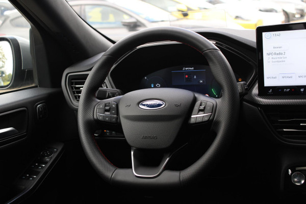 Ford Kuga 2.5 PHEV ST-Line X 243pk | Driver Assistance pack | Winterpack | Technology Pack | Panoramadak | Wegklapbare Trekhaak | 19 inch Licht metaal | Ford Kuga 2.5 PHEV ST-Line X 243pk | Driver Assistance pack | Winterpack | Technology Pack | Panoramadak | Wegklapbare Trekhaak | 19 inch Licht metaal |