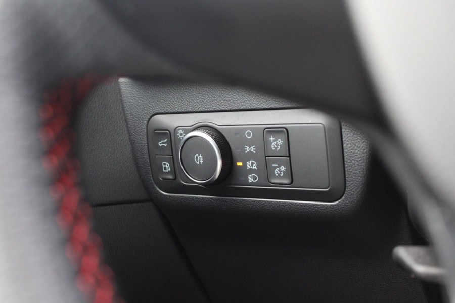 Ford Kuga 2.5 PHEV ST-Line X 243pk | Driver Assistance pack | Winterpack | Technology Pack | Panoramadak | Wegklapbare Trekhaak | 19 inch Licht metaal | Ford Kuga 2.5 PHEV ST-Line X 243pk | Driver Assistance pack | Winterpack | Technology Pack | Panoramadak | Wegklapbare Trekhaak | 19 inch Licht metaal |