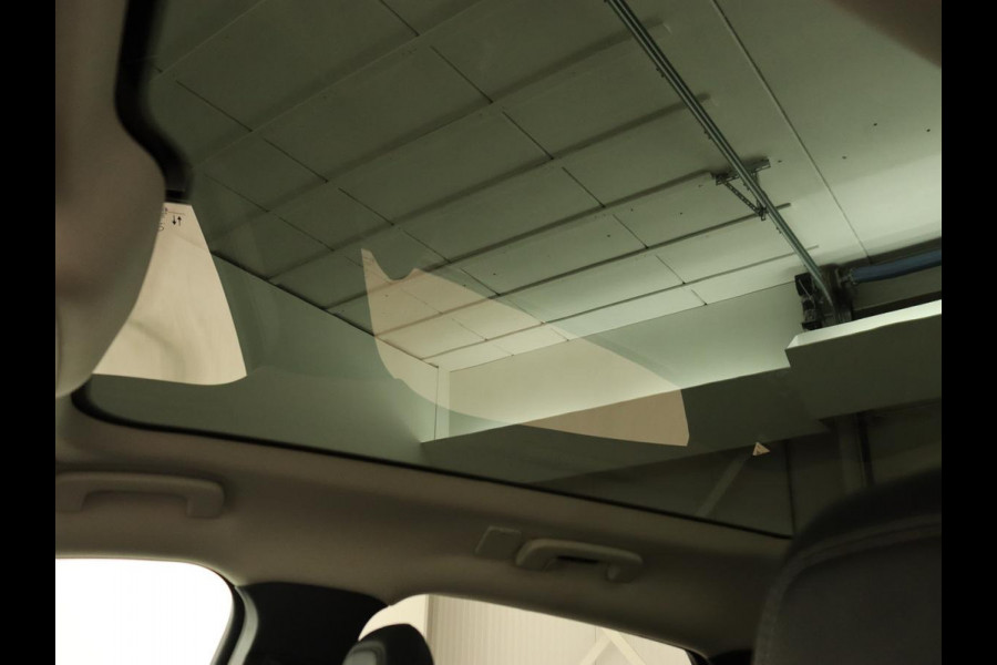 Ford Mustang Mach-E RWD 75 kWh | Leder | Stoelverwarming | 360 Camera | Adaptive cruise | B&O Sound | Stuurverwarming | Carplay | Navigatie