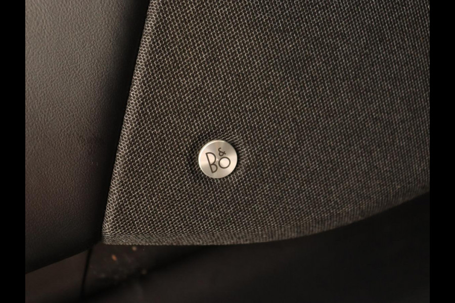 Ford Mustang Mach-E RWD 75 kWh | Leder | Stoelverwarming | 360 Camera | Adaptive cruise | B&O Sound | Stuurverwarming | Carplay | Navigatie